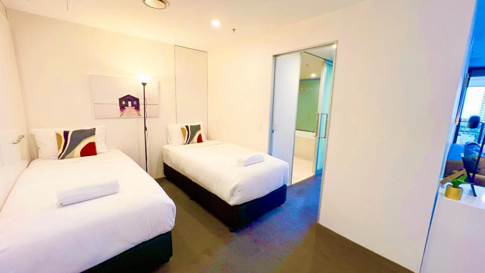 Circle On Cavill Surfers Paradise Apartments-Holiday Paradise ゴールドコースト