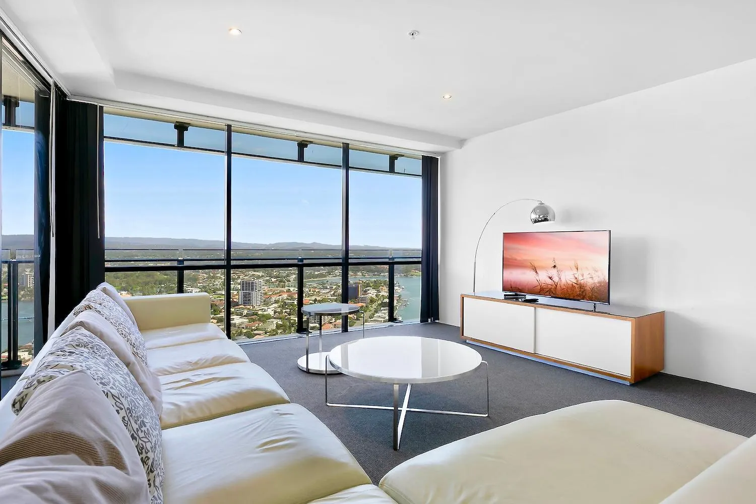 Circle On Cavill Surfers Paradise Apartments-Holiday Paradise Gold Coast Australien