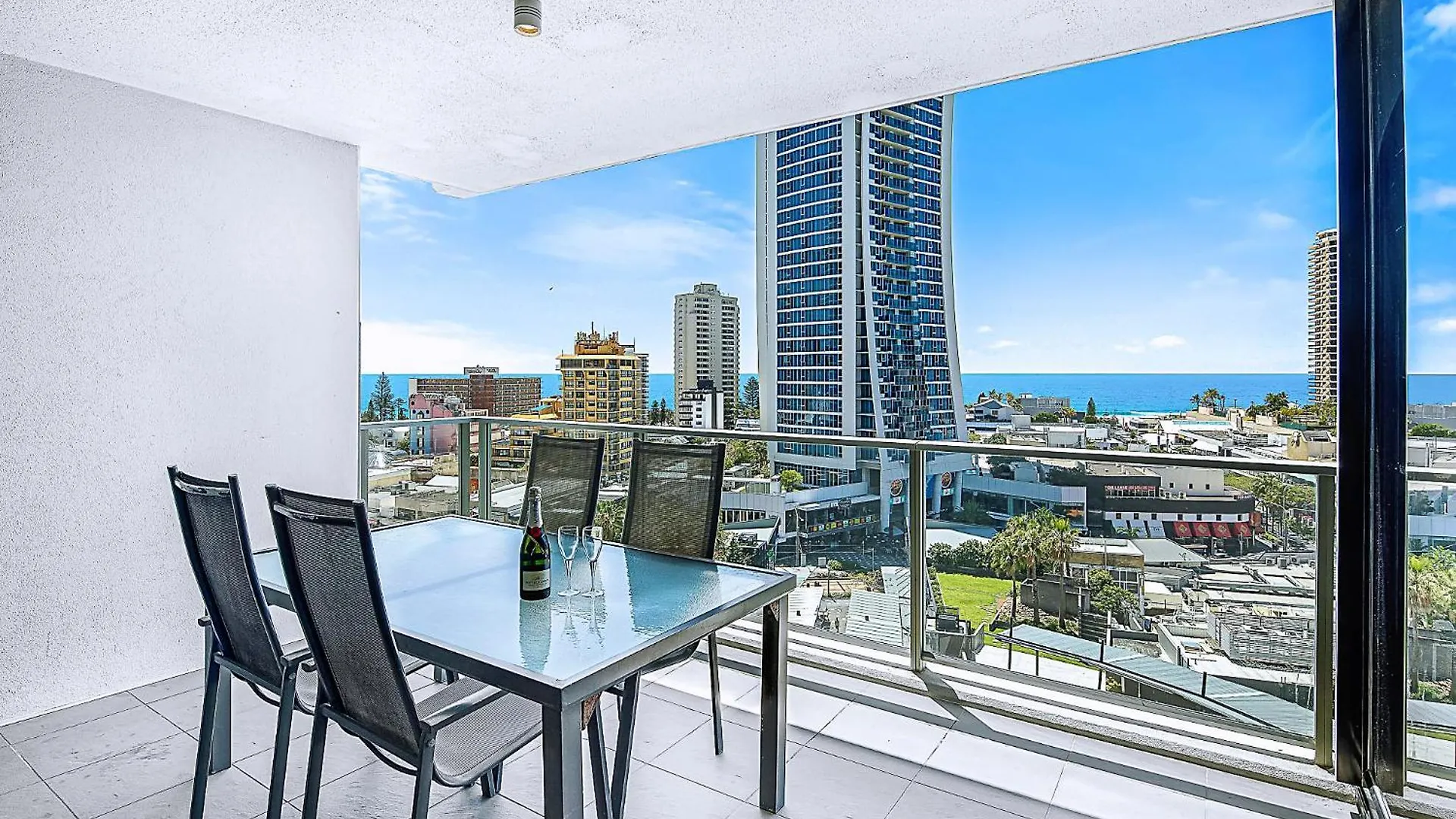Circle On Cavill Surfers Paradise Apartments-Holiday Paradise Gold Coast Lejlighed